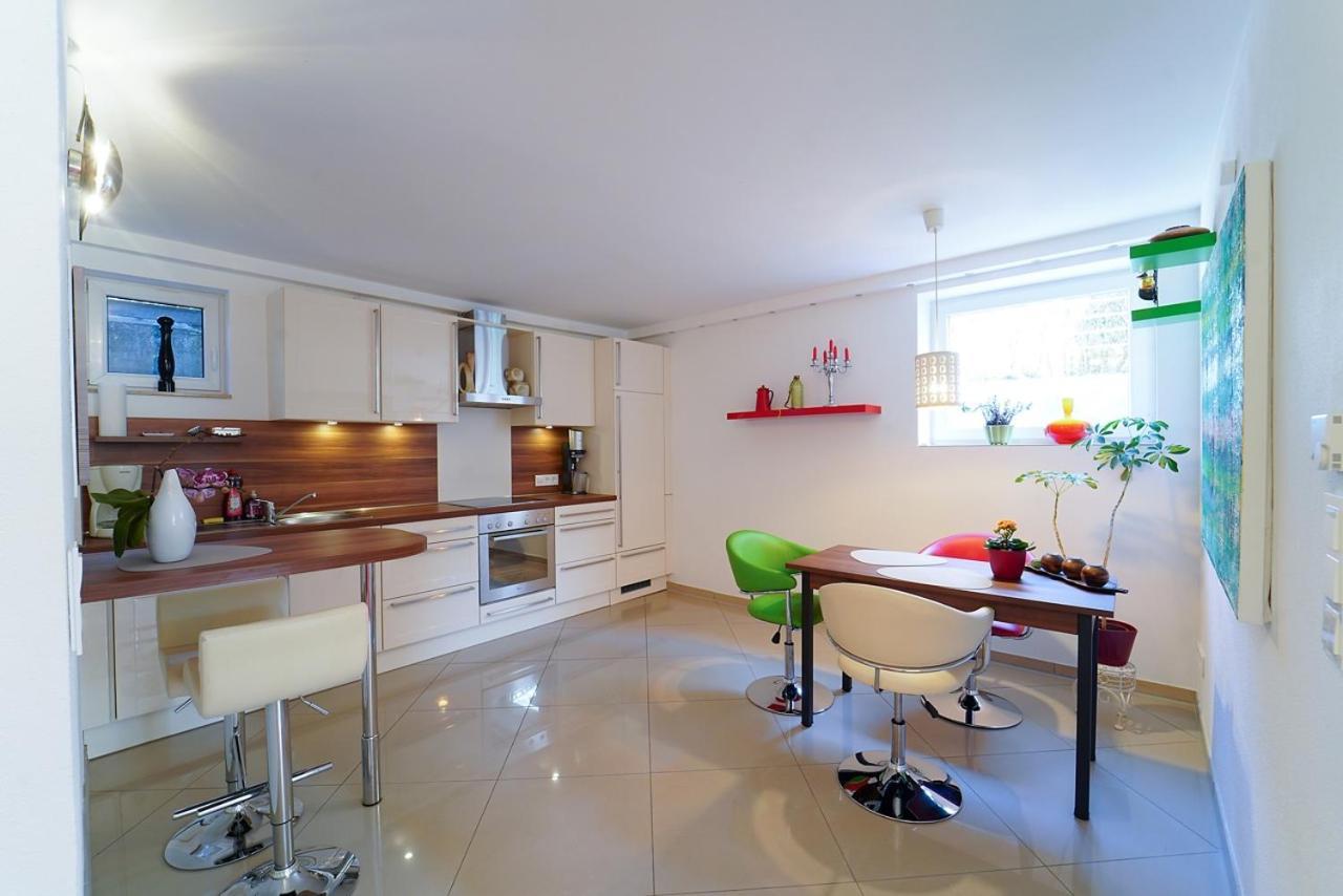 Freundliche Ferienwohnung バート・ウーラッハ エクステリア 写真