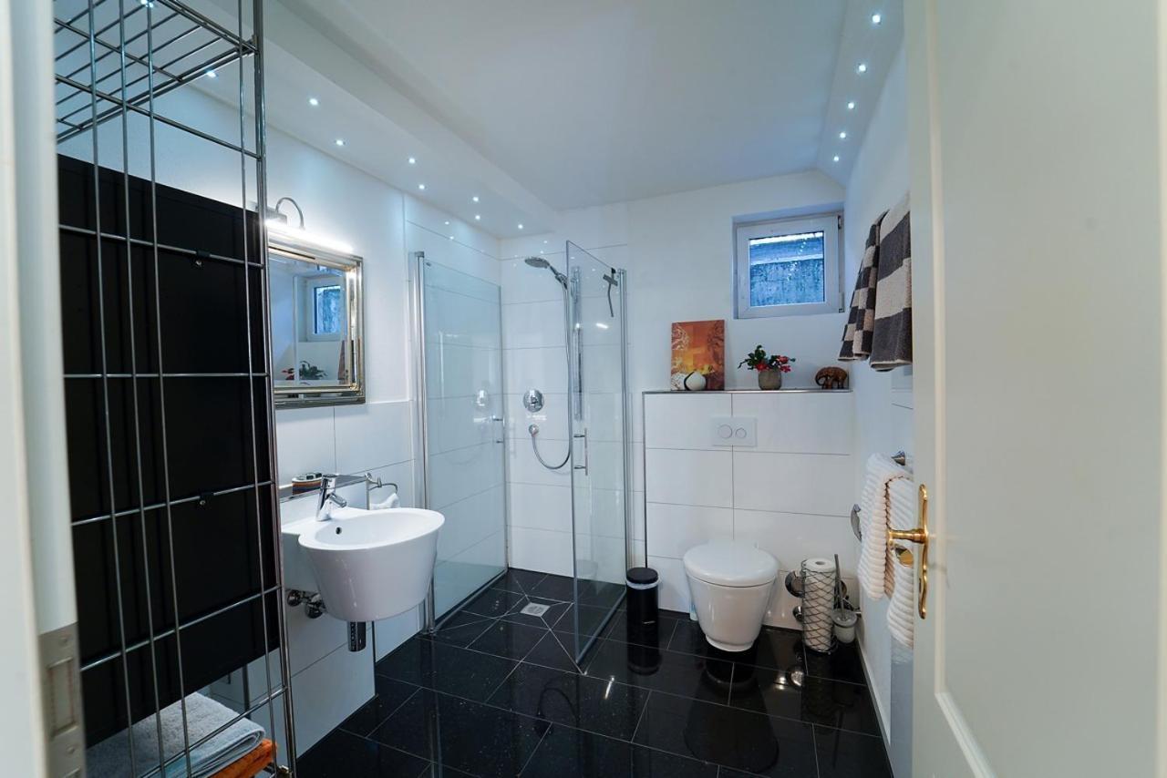 Freundliche Ferienwohnung バート・ウーラッハ エクステリア 写真